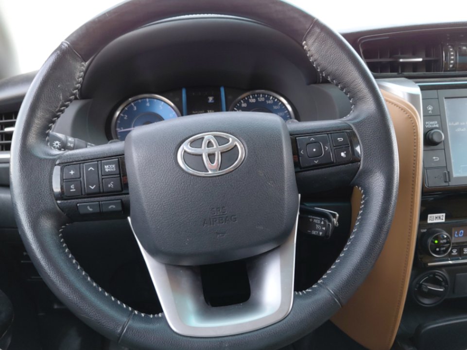 Toyota Fortuner VX1 2023 image