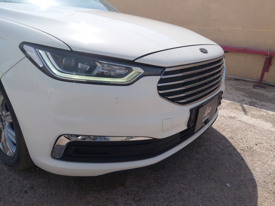 Ford Taurus  2022 image