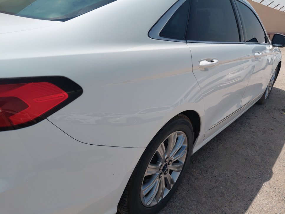 Ford Taurus  2022 image