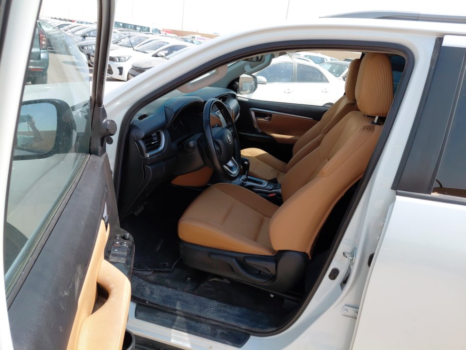 Toyota Fortuner VX1 2023 image