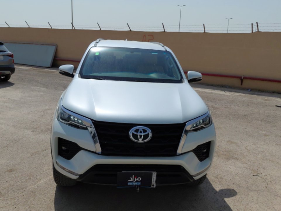 Toyota Fortuner VX1 2023