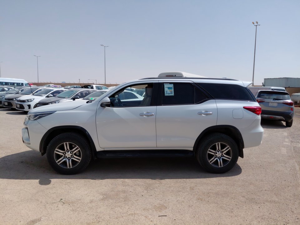 Toyota Fortuner VX1 2023 image