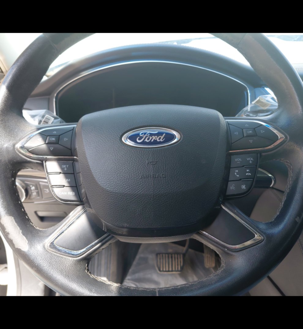 Ford Taurus  2022 image