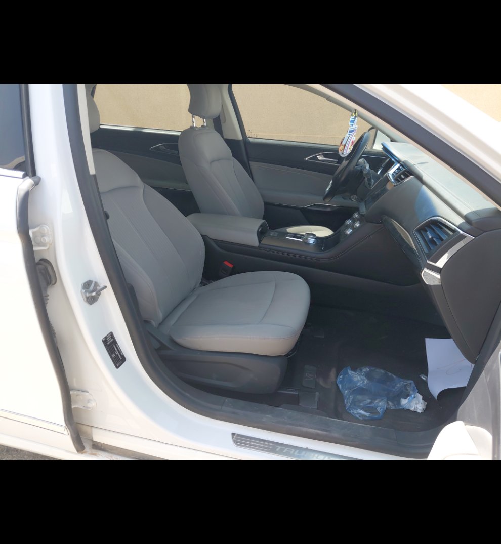 Ford Taurus  2022 image