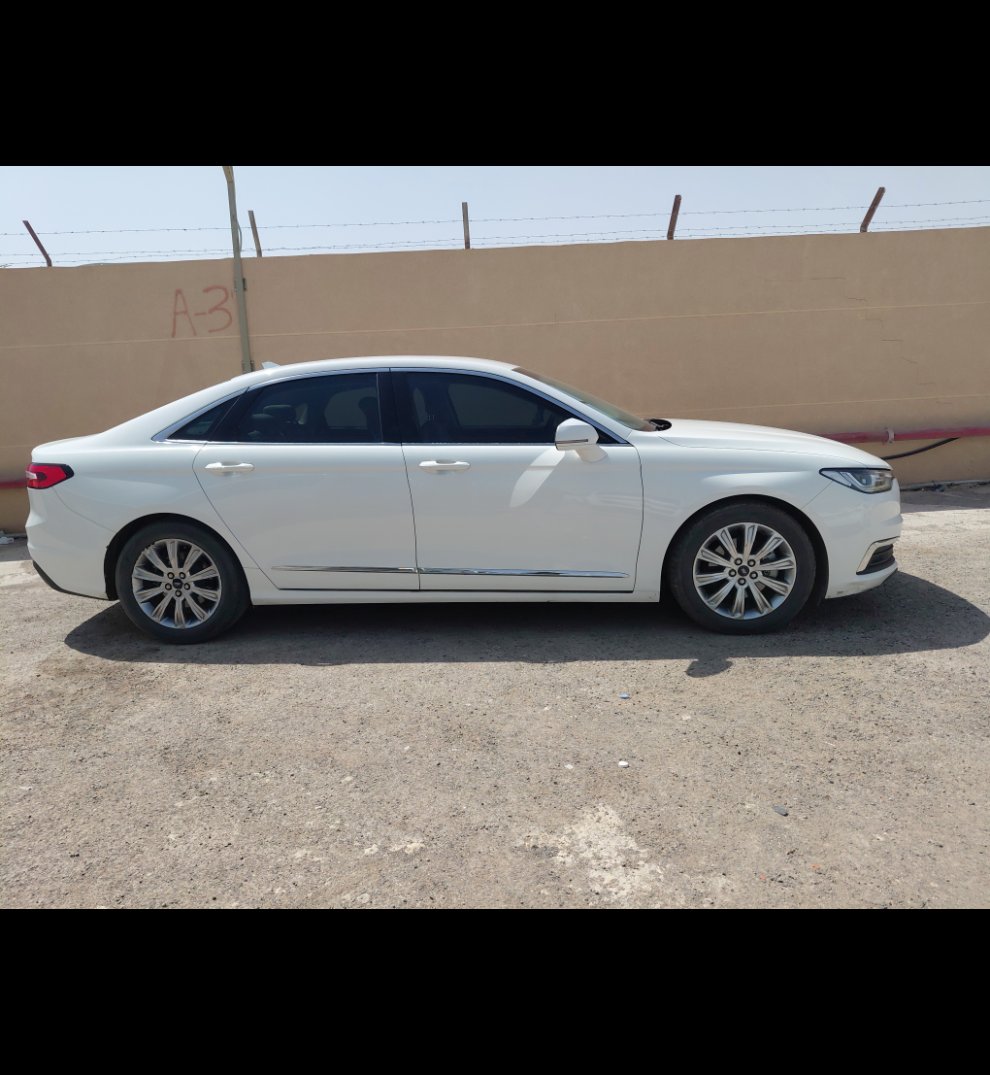 Ford Taurus  2022 image