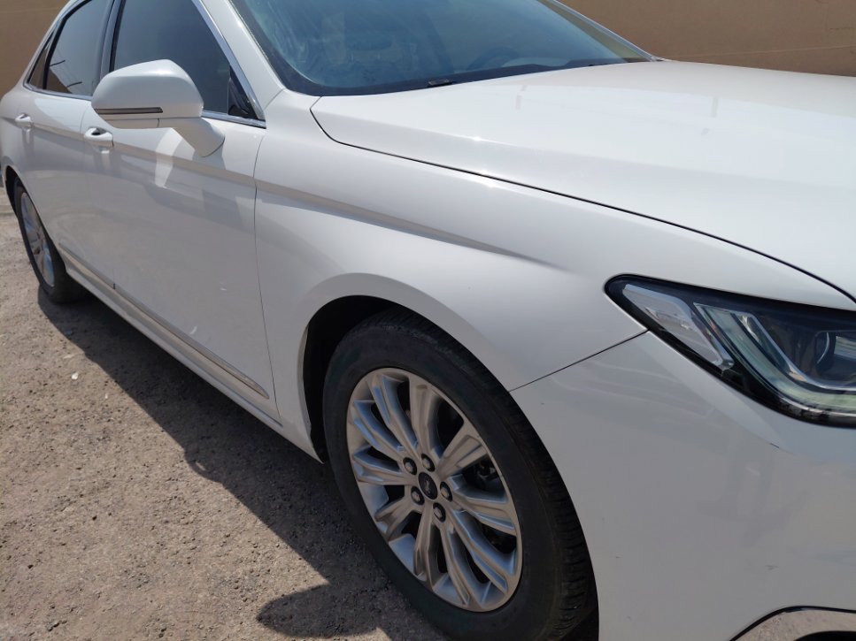 Ford Taurus  2022 image