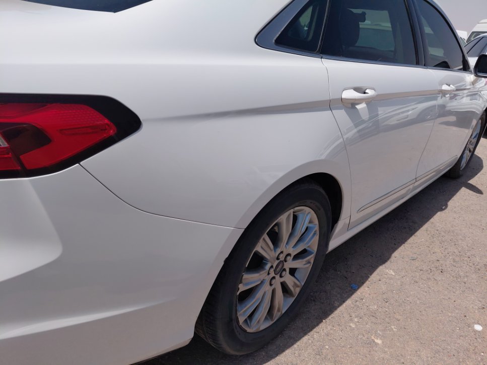 Ford Taurus  2022 image