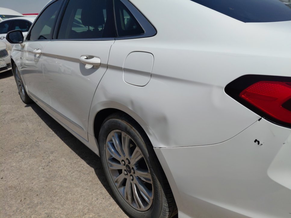 Ford Taurus  2022 image