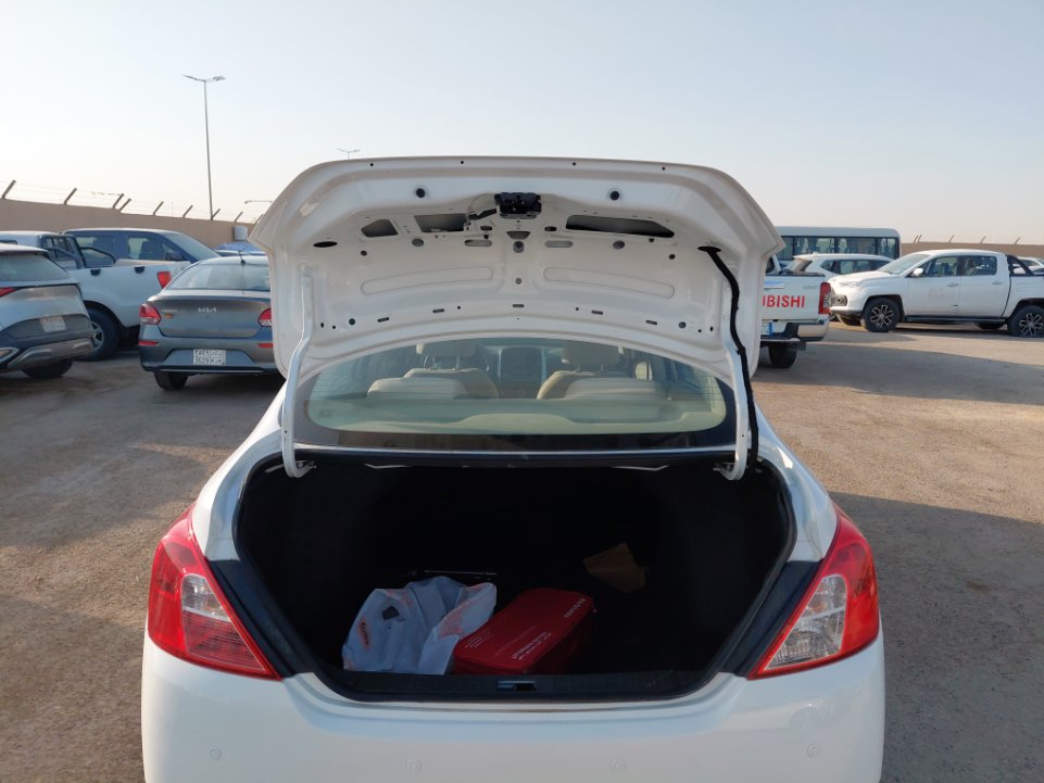 Nissan Sunny  2019 image