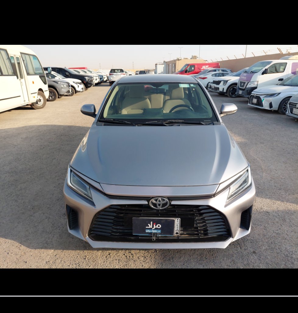 تويوتا يارس  2023