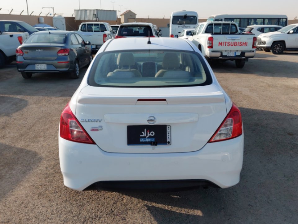 Nissan Sunny  2019 image