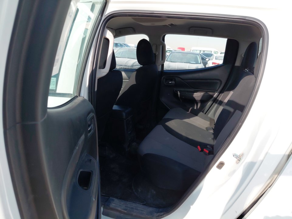 ميتسوبيشي L200 4x4 2023 image