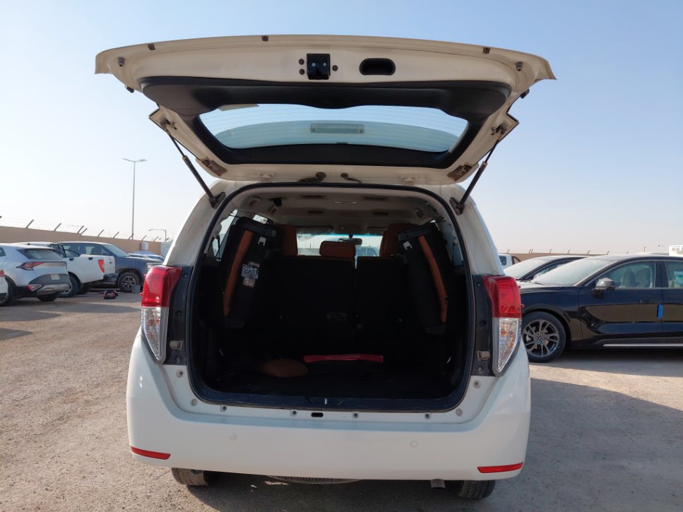 Toyota Innova  2022 image