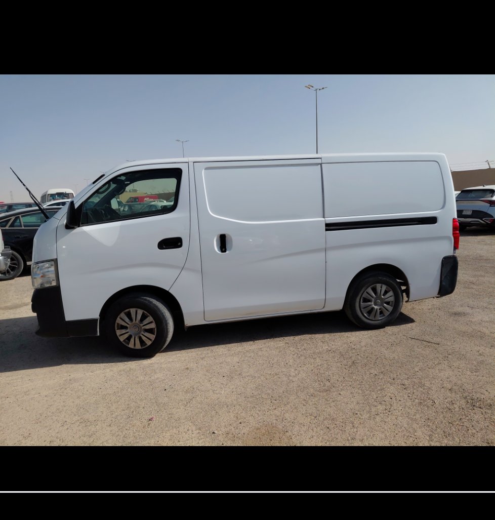 Nissan Urvan  2021 image