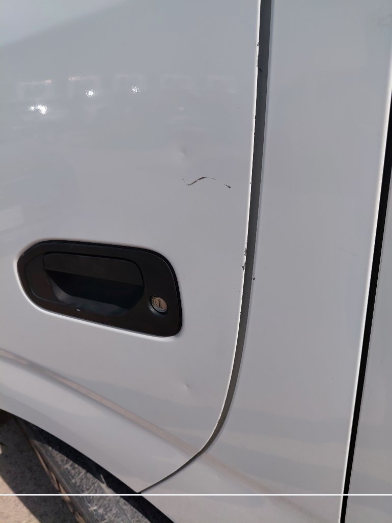 Nissan Urvan  2021 image