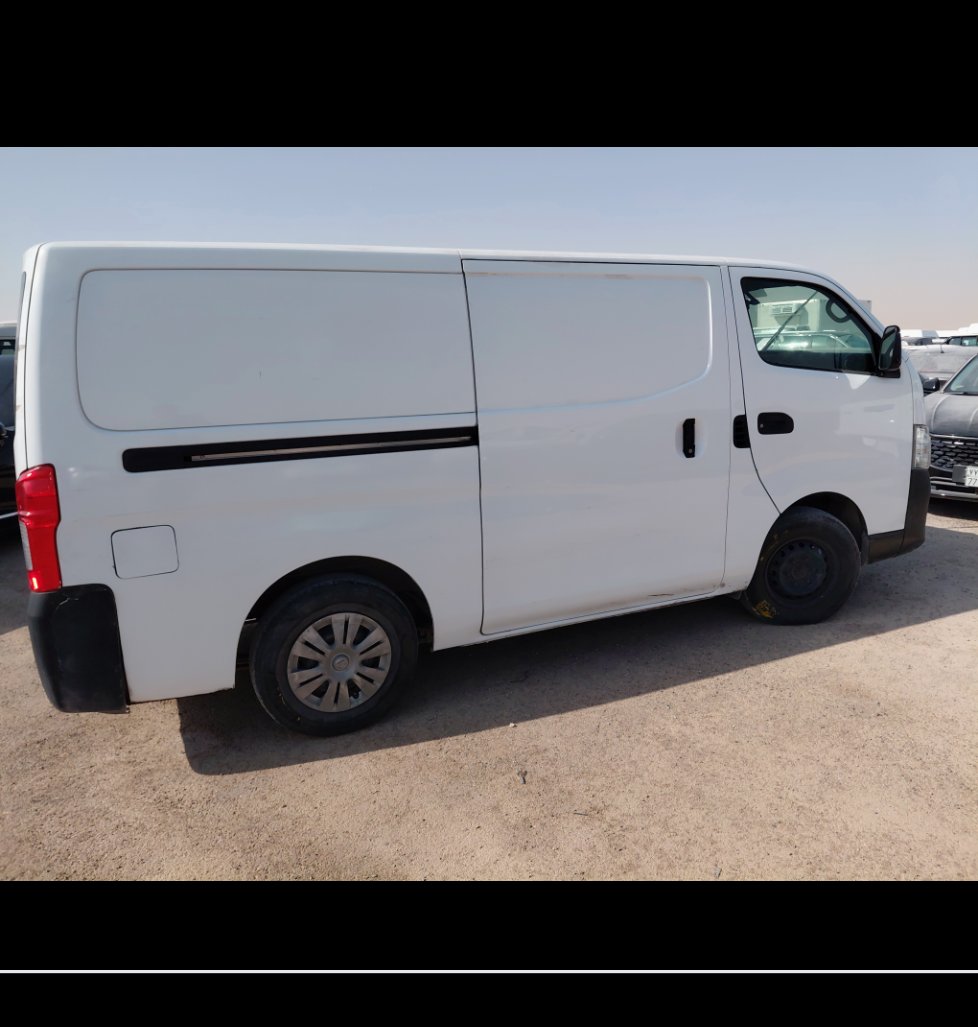 Nissan Urvan  2021 image