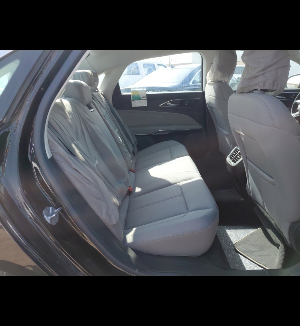 Ford Taurus  2022 image