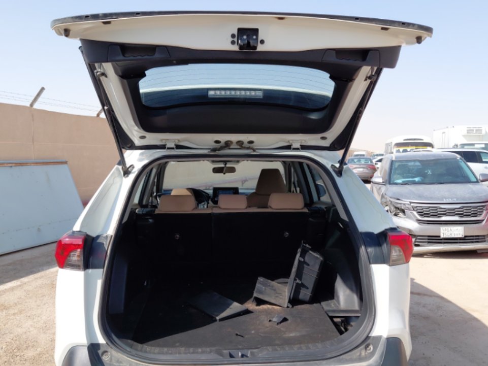 Toyota RAV4  2022 image