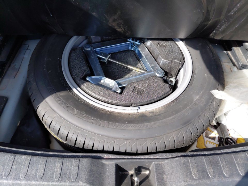 Toyota RAV4  2022 image