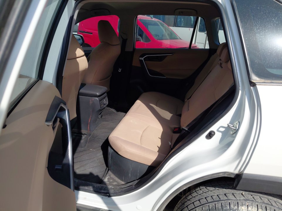 Toyota RAV4  2022 image