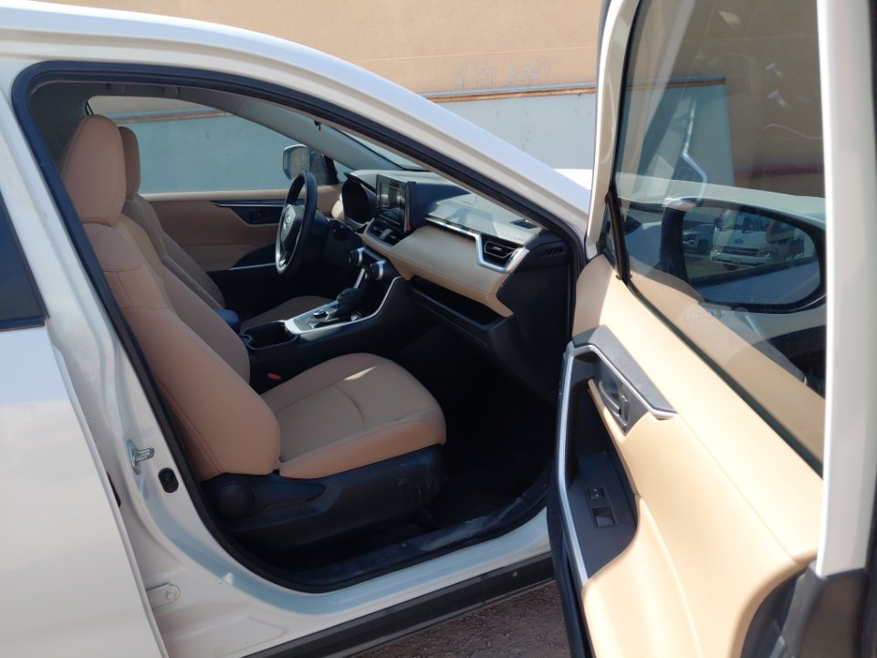 Toyota RAV4  2022 image