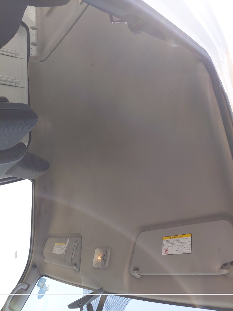 Nissan Urvan  2021 image