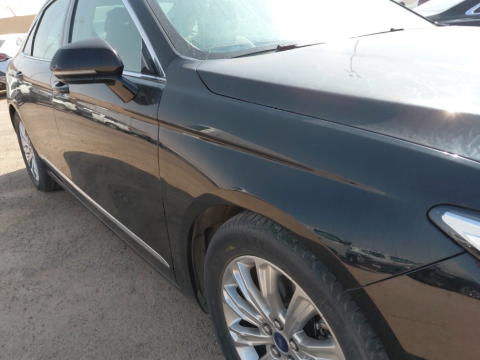 Ford Taurus  2022 image