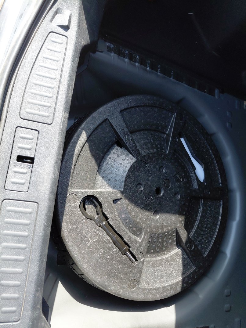 Ford Taurus  2022 image