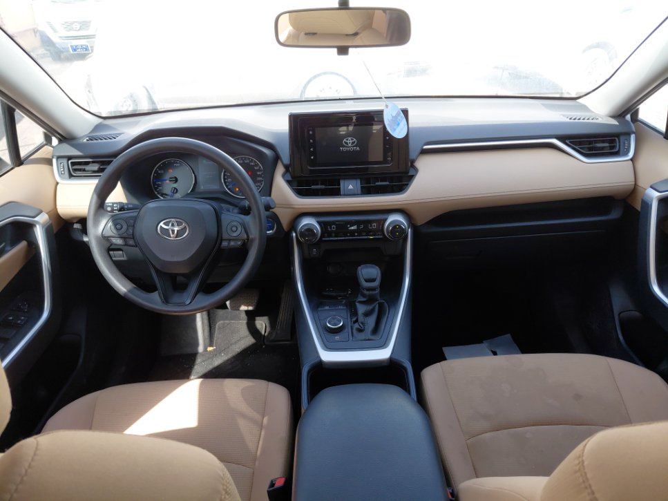 Toyota RAV4  2022 image