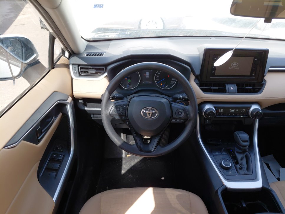 Toyota RAV4  2022 image