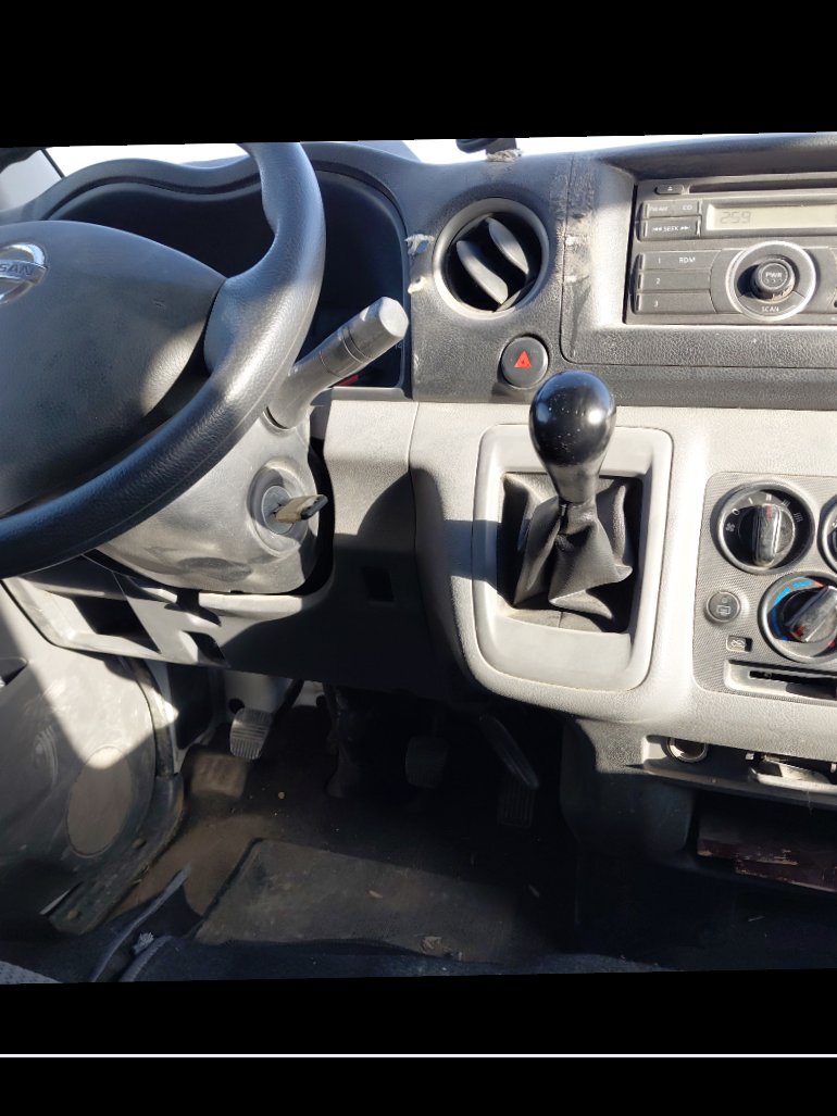 Nissan Urvan  2020 image