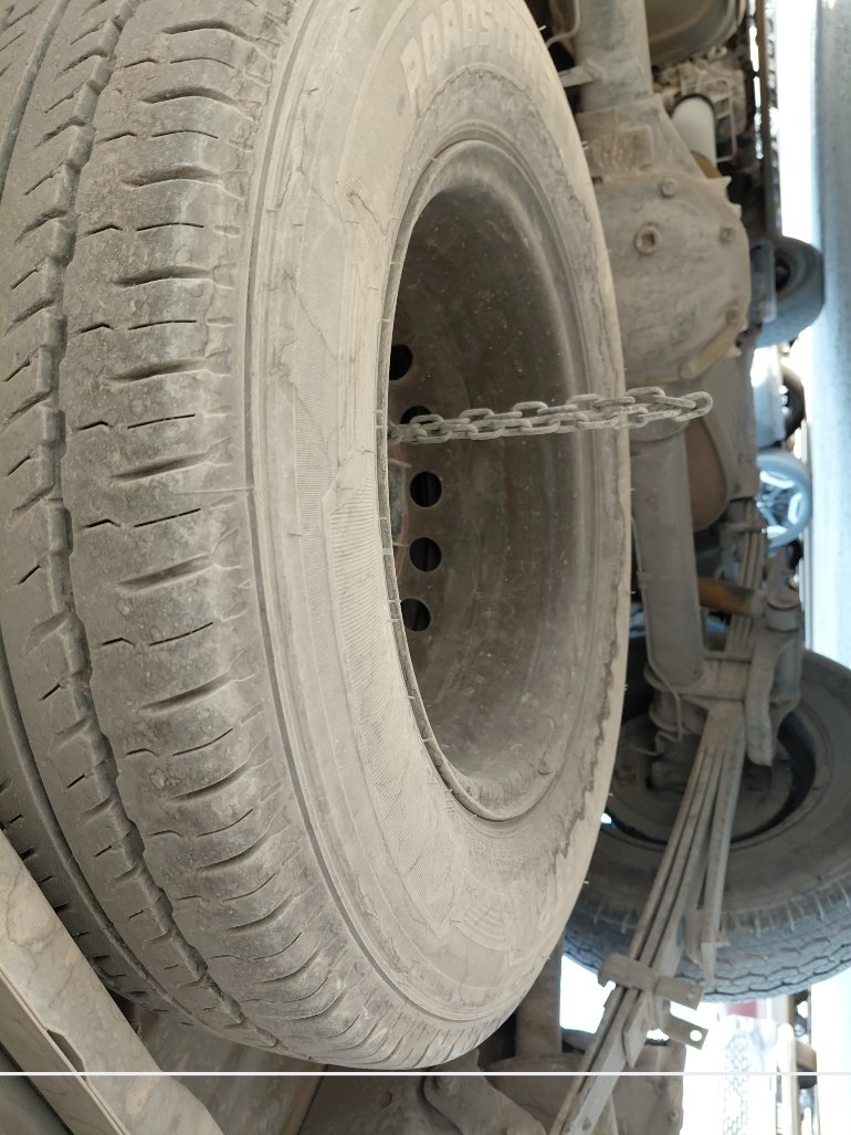 Nissan Urvan  2020 image