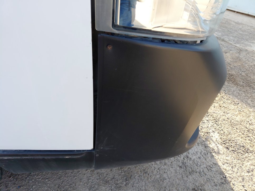 Nissan Urvan  2020 image