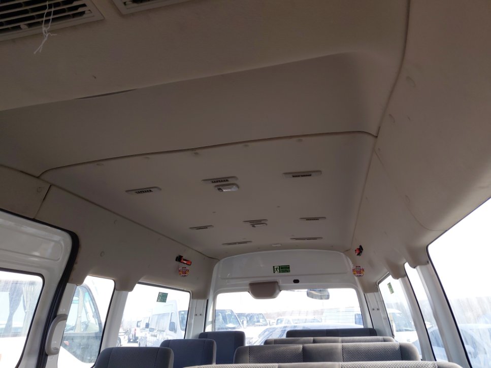 Nissan Urvan  2020 image