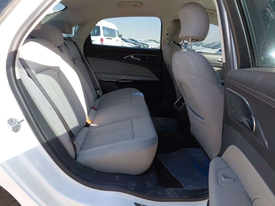 Ford Taurus  2022 image