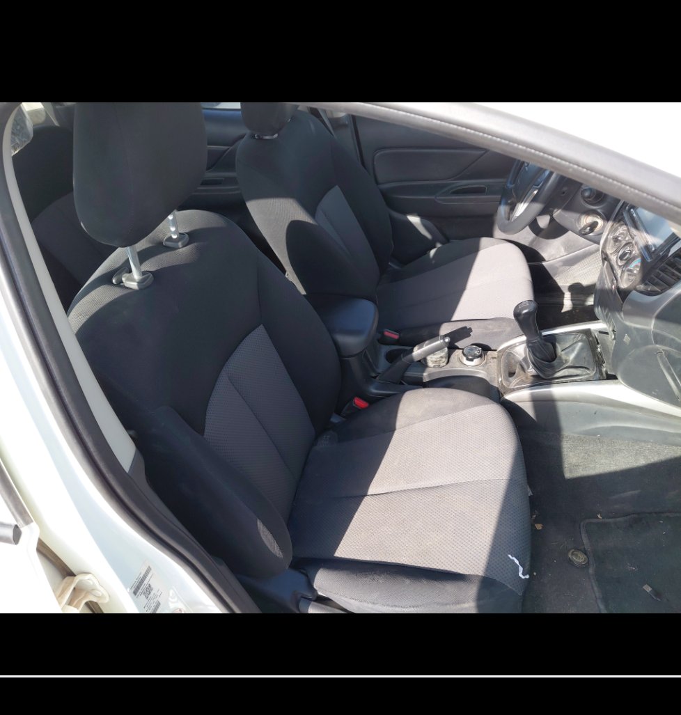 ميتسوبيشي L200 4x4 2023 image