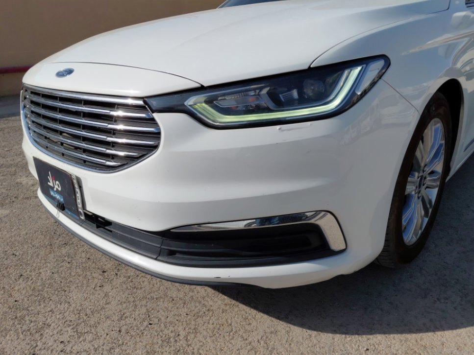 Ford Taurus  2022 image