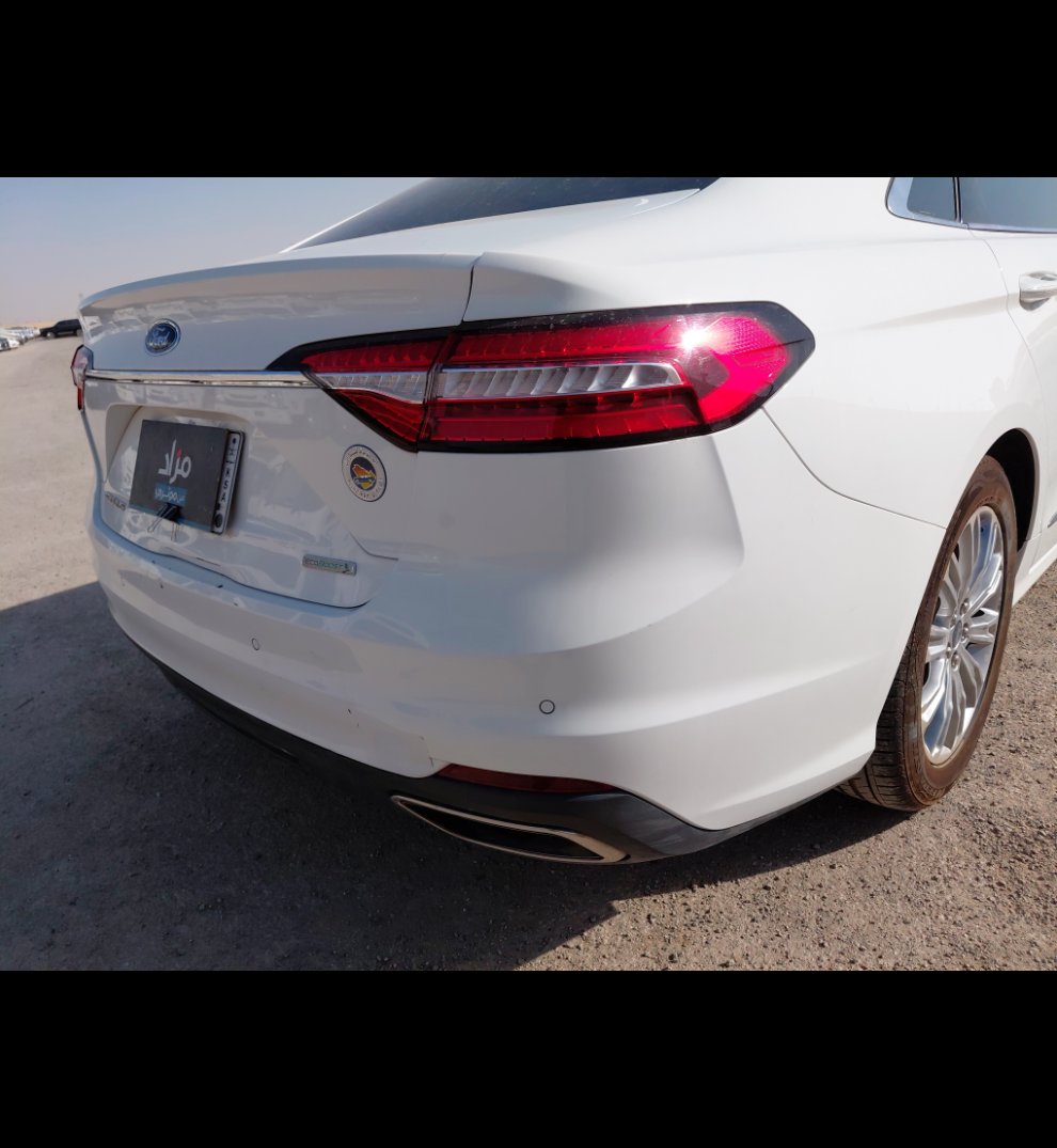 Ford Taurus  2022 image