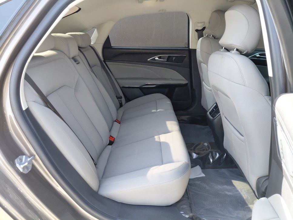 Ford Taurus  2022 image