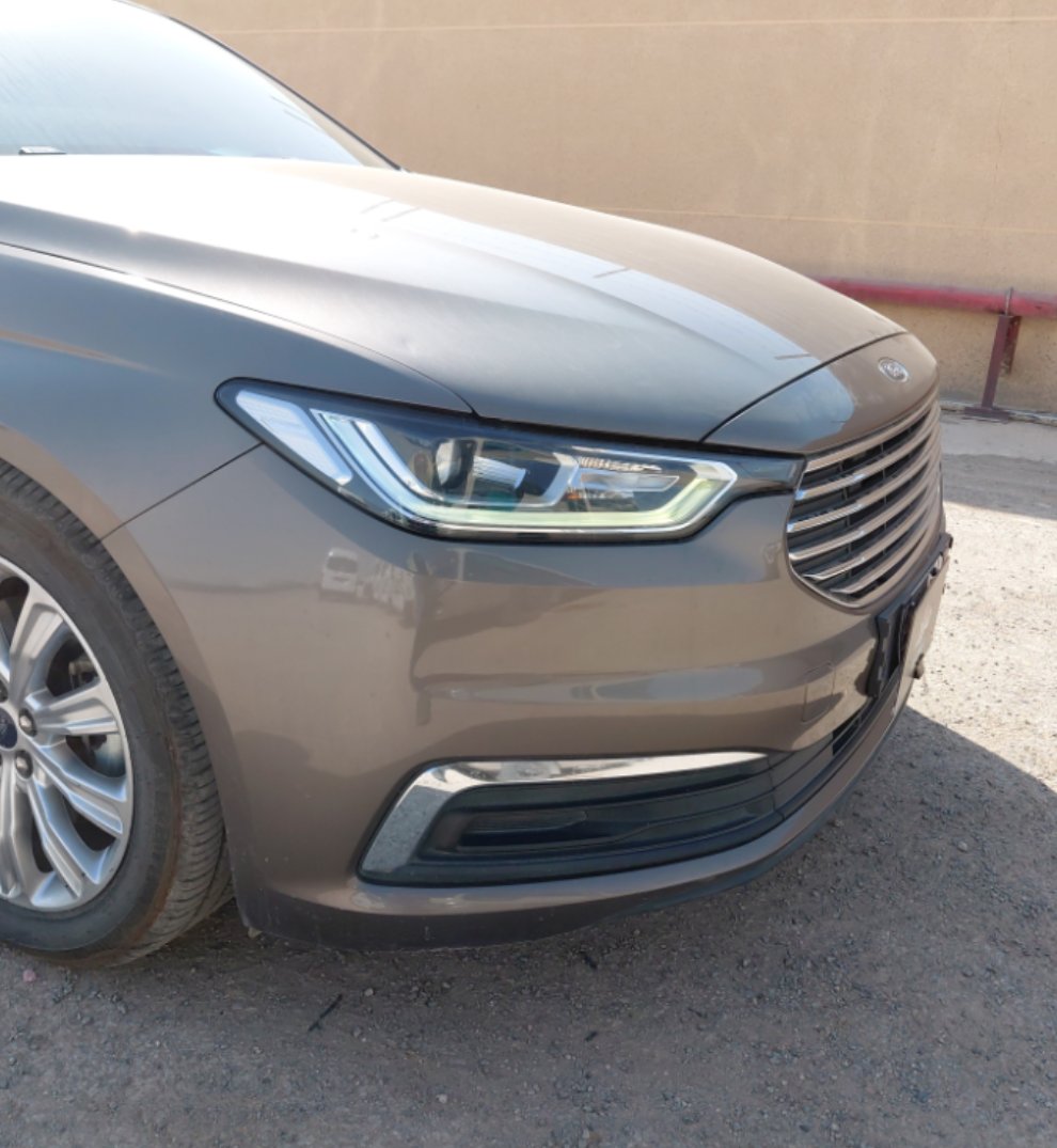 Ford Taurus  2022 image