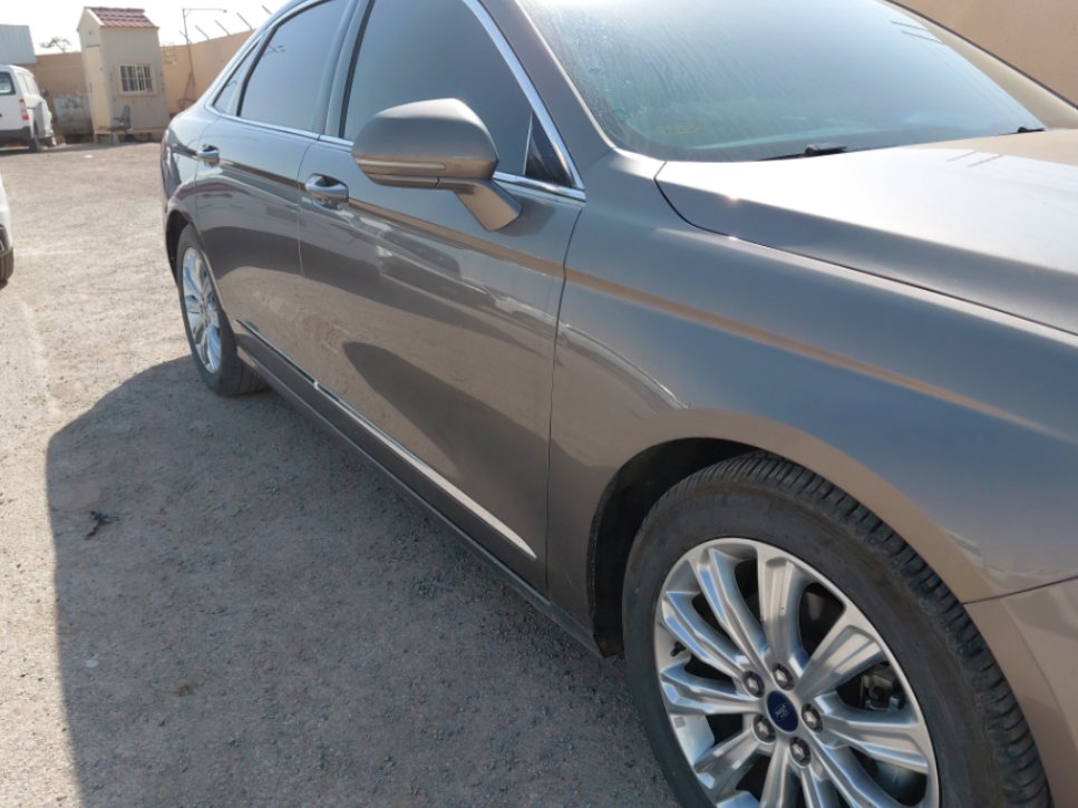 Ford Taurus  2022 image