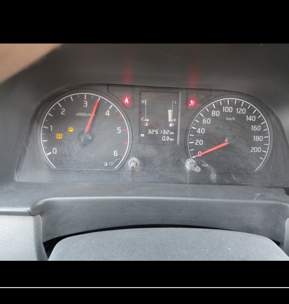 Nissan Urvan  2020 image