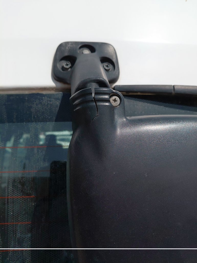 Nissan Urvan  2020 image