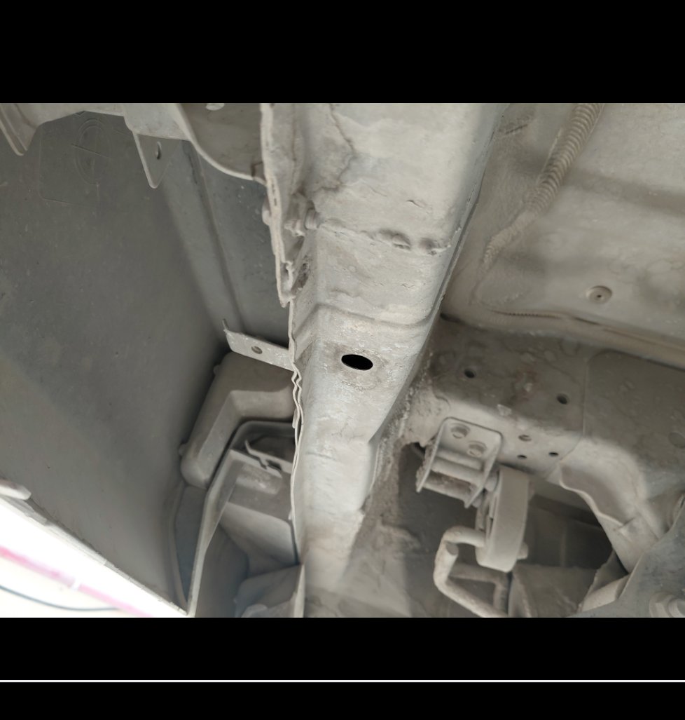 Nissan Urvan  2020 image