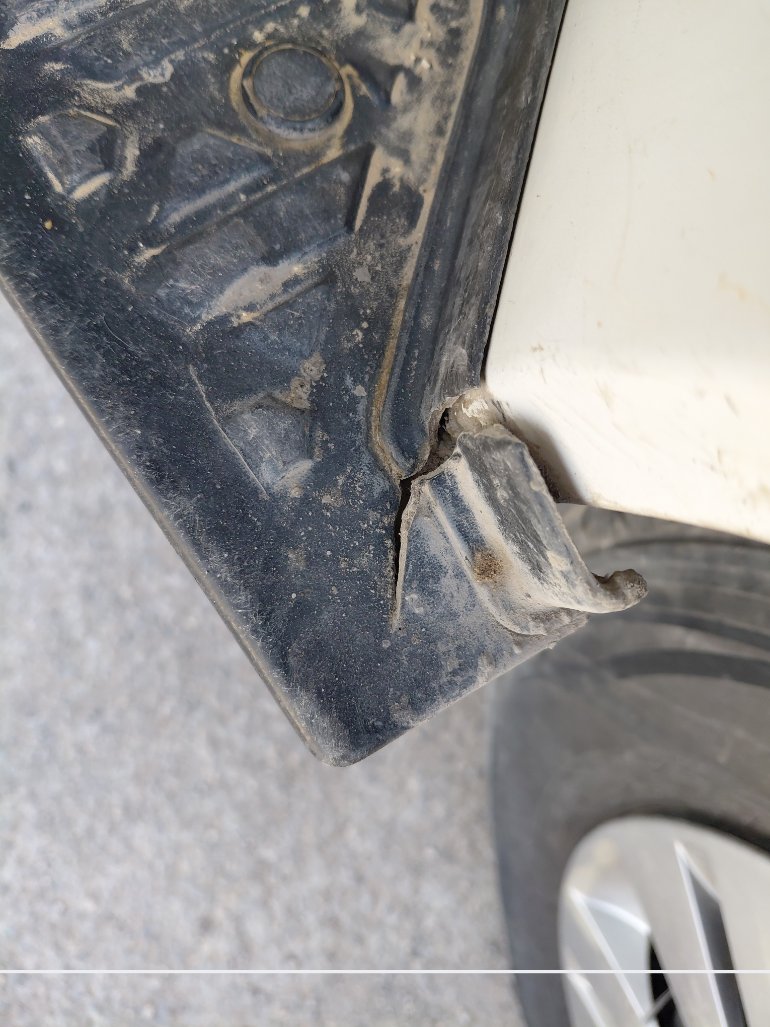 Nissan Urvan  2020 image