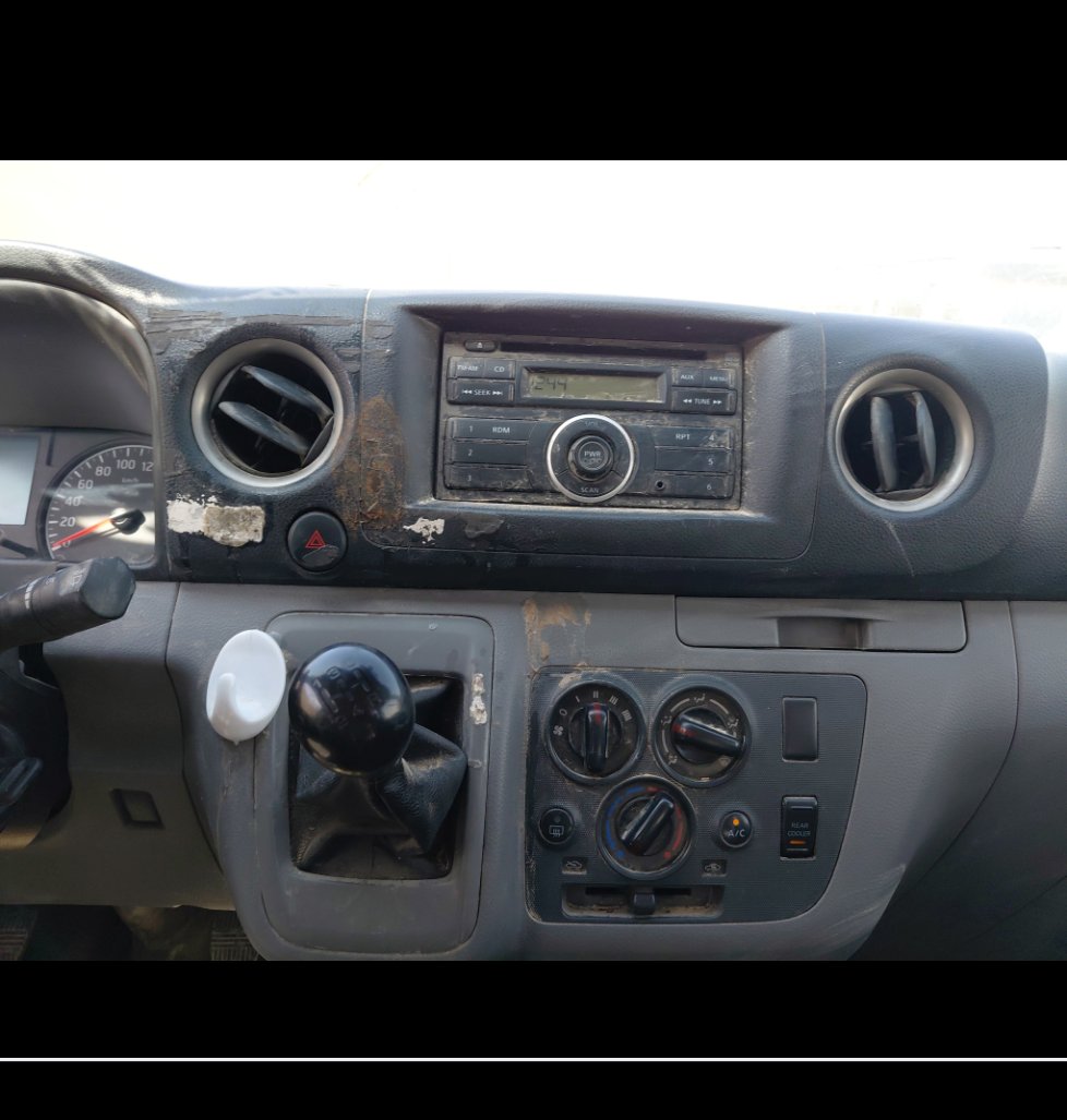 Nissan Urvan  2020 image