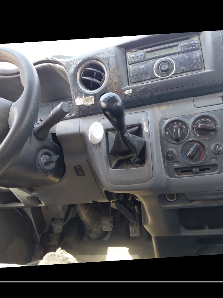 Nissan Urvan  2020 image