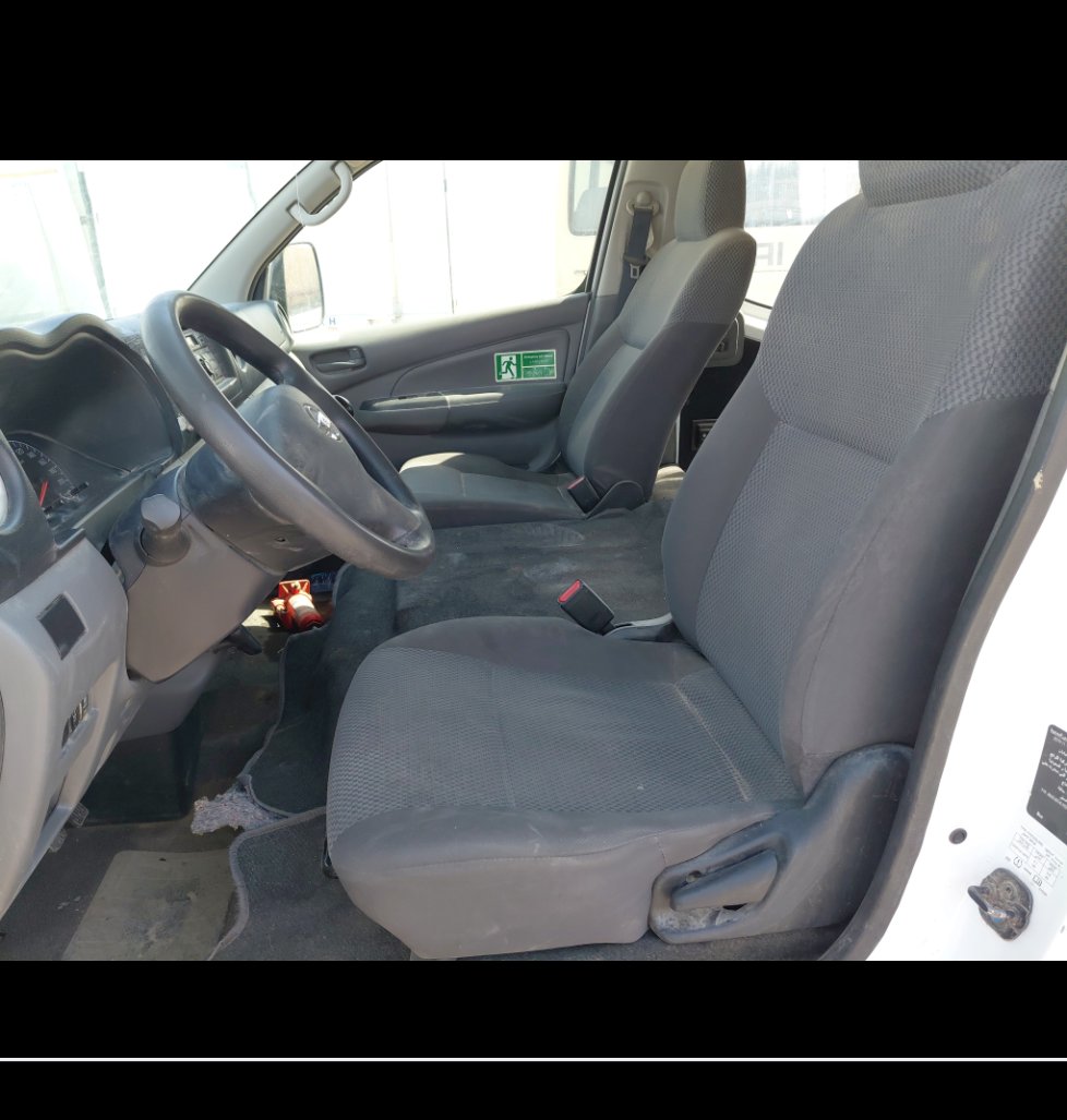 Nissan Urvan  2020 image