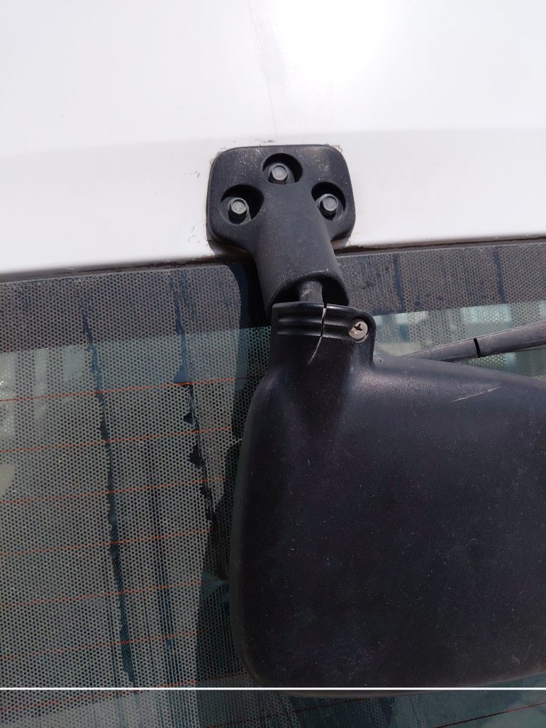 Nissan Urvan  2020 image