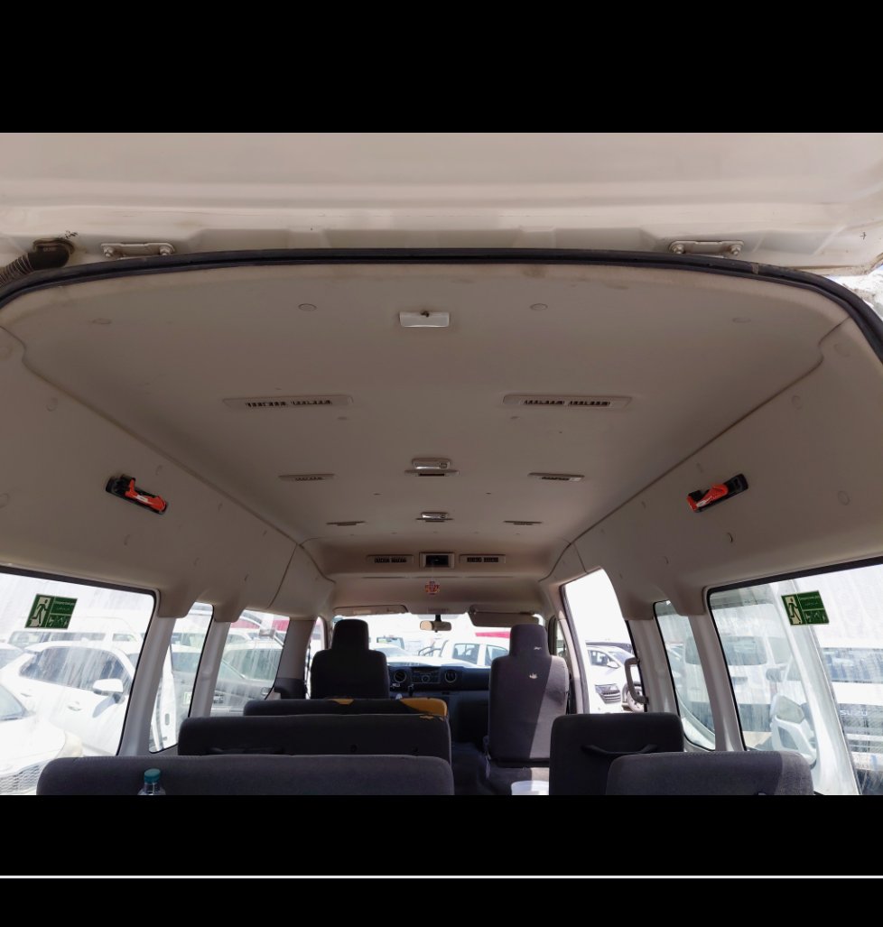 Nissan Urvan  2020 image